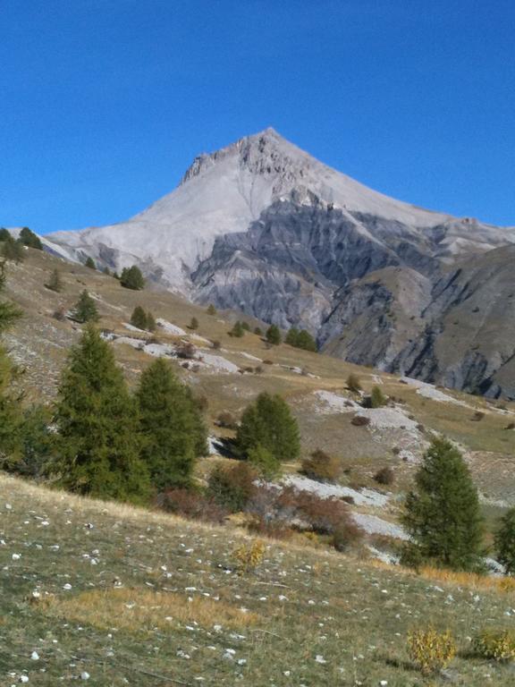 Gite Le Pelens Saint-Martin-d'Entraunes Bagian luar foto